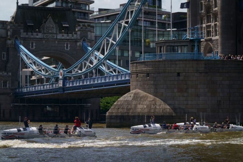 Rowers set off on race around Britain to gather coastal data