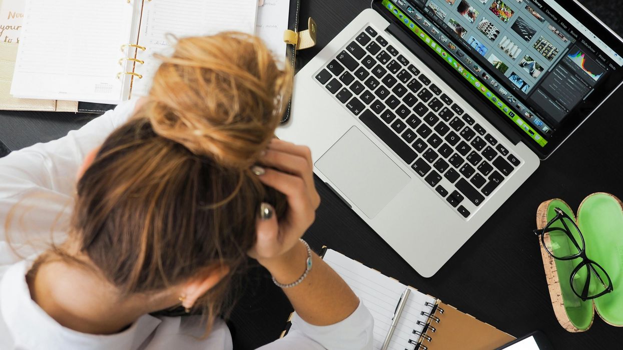 What is the Gen-Z shake? Younger version of the 'millennial pause' has been uncovered