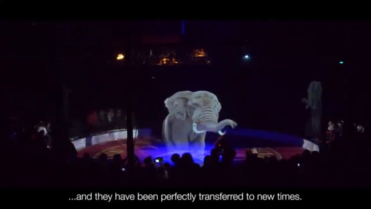 Woman to 'marry' hologram in world first