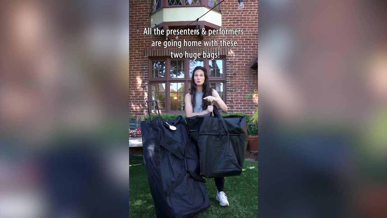 Man buys wife expensive gift on their honeymoon after he recognises famous porn star Mia Khalifa