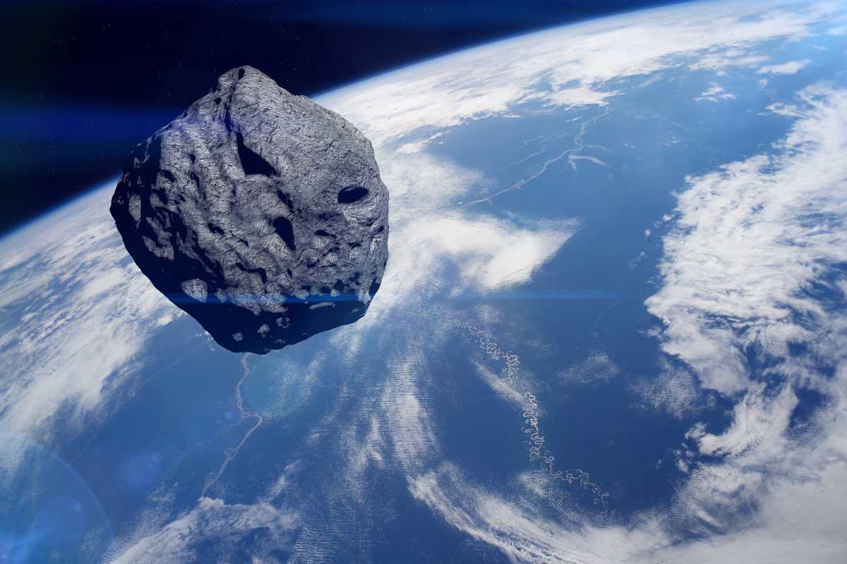 Graphic of a meteor heading towards Earth.