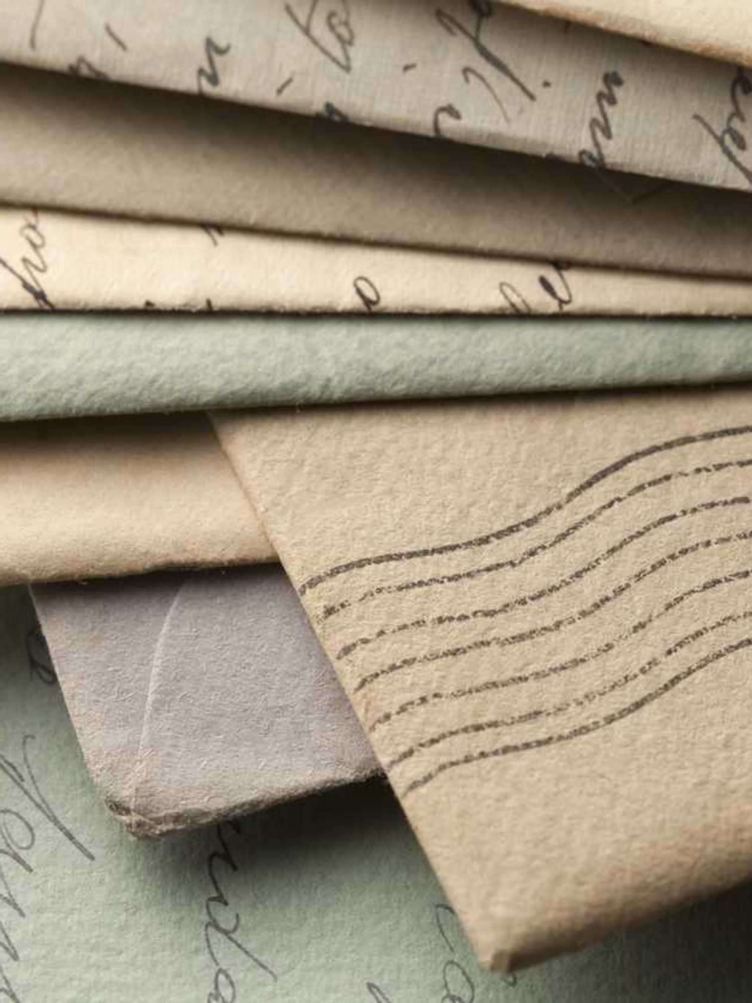 'Gratitude correspondence' is the wholesome wellness trend that could help us live longer