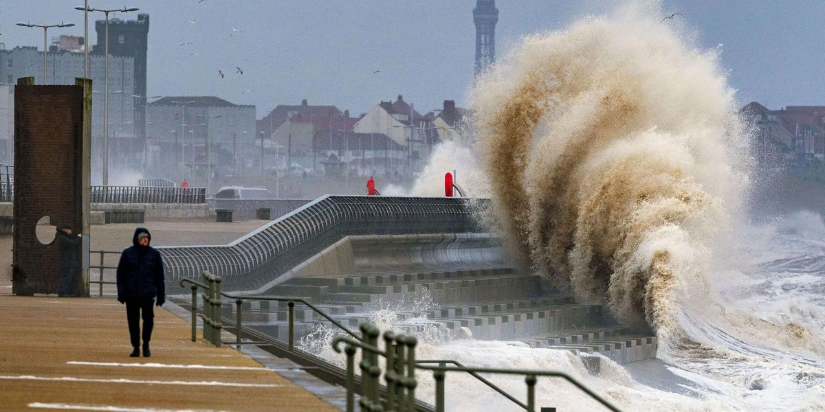 Storm Dudley 16 of the most shocking images and videos as strong winds