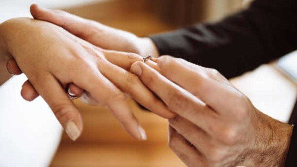 Groom faces instant backlash after embarrassing bride with ’help me’ vows