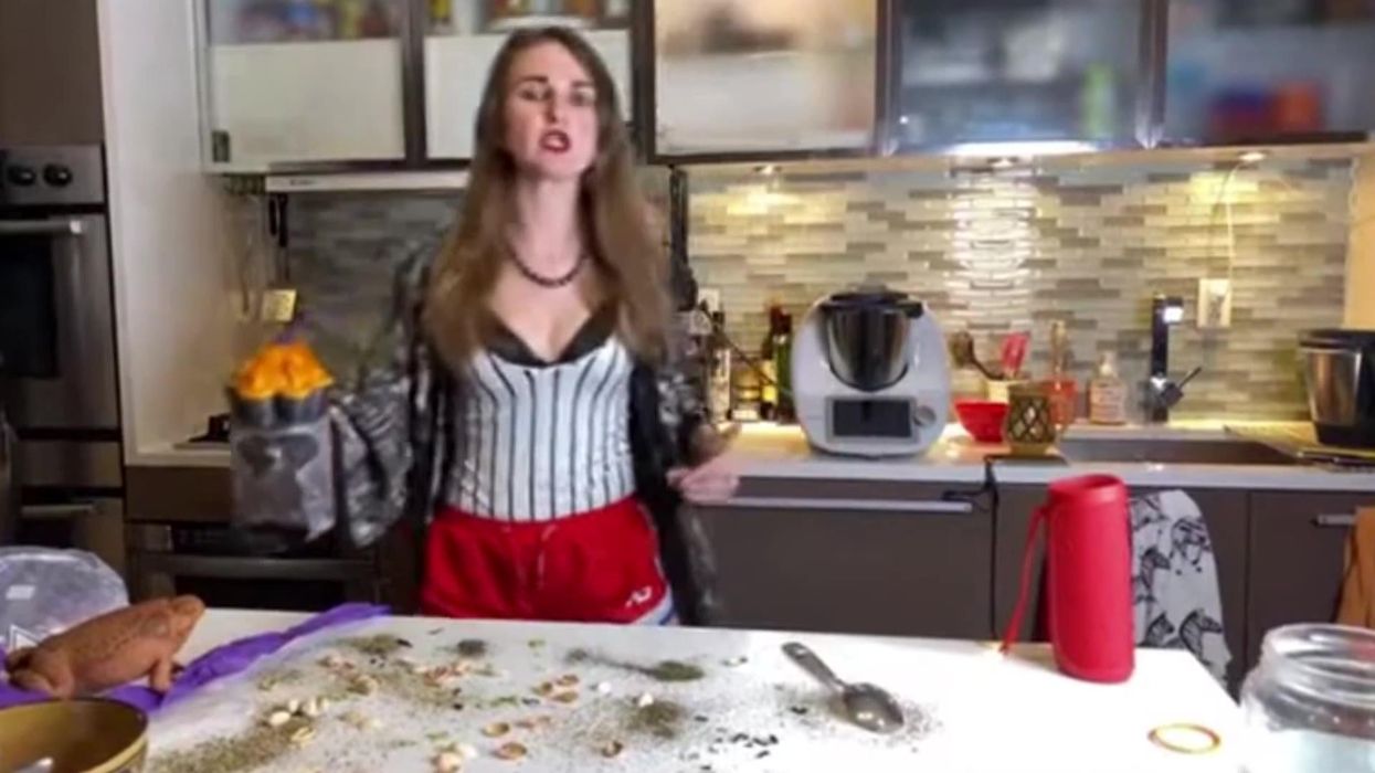 Woman arrested on $3.6bn bitcoin fraud charges has her own super-cringe rap video