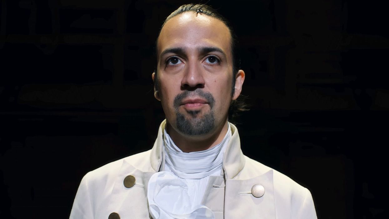 Women sneak away into the night as part of hilarious 'Hamilton' trend