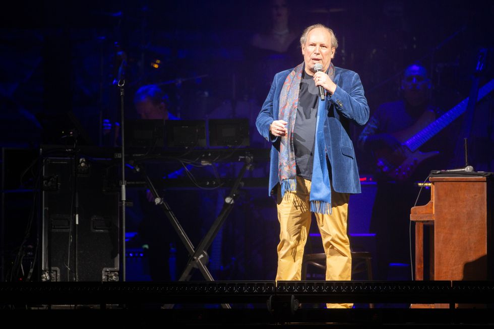 Hans Zimmer pays tribute to Ukraine musicians during London stage return