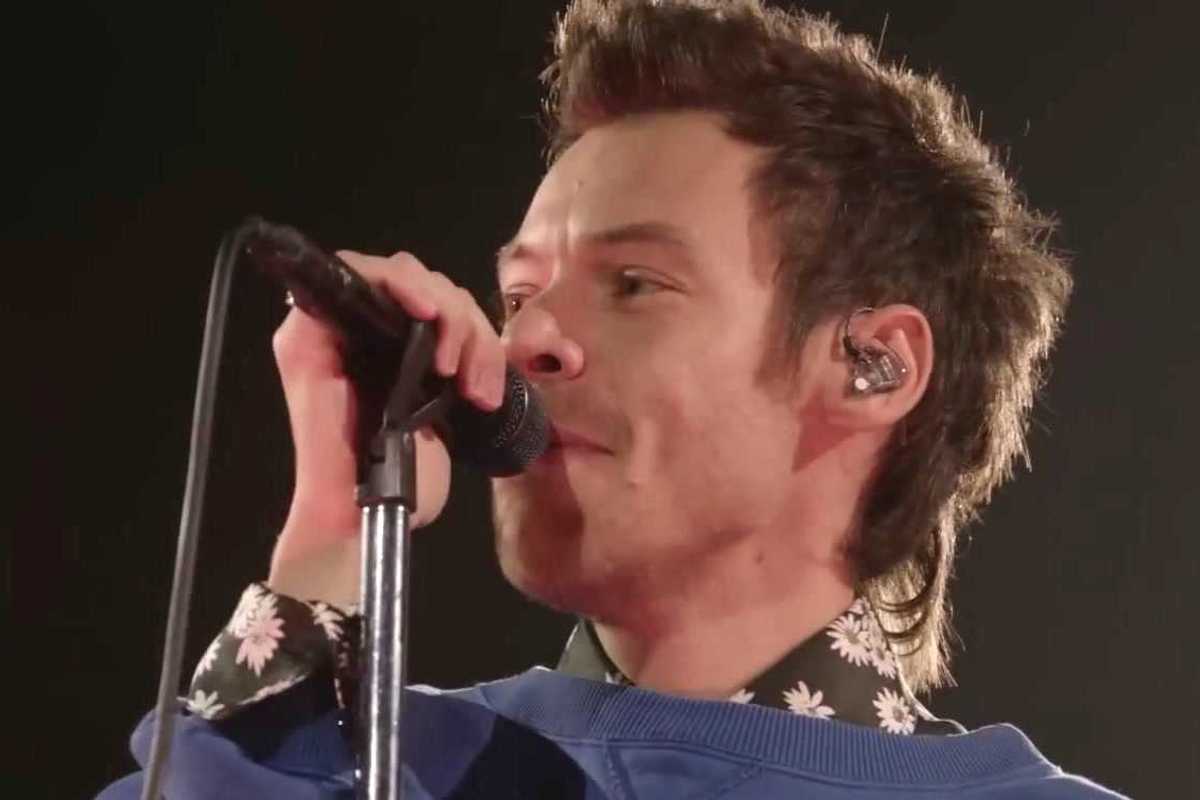 Harry Styles fans issued urgent warning over scorching Wembley heatwave