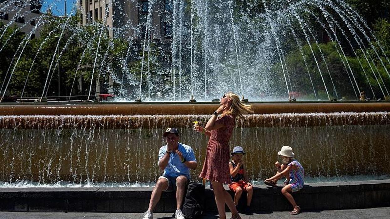 17 of the best memes about Brits trying to cope with the heatwave