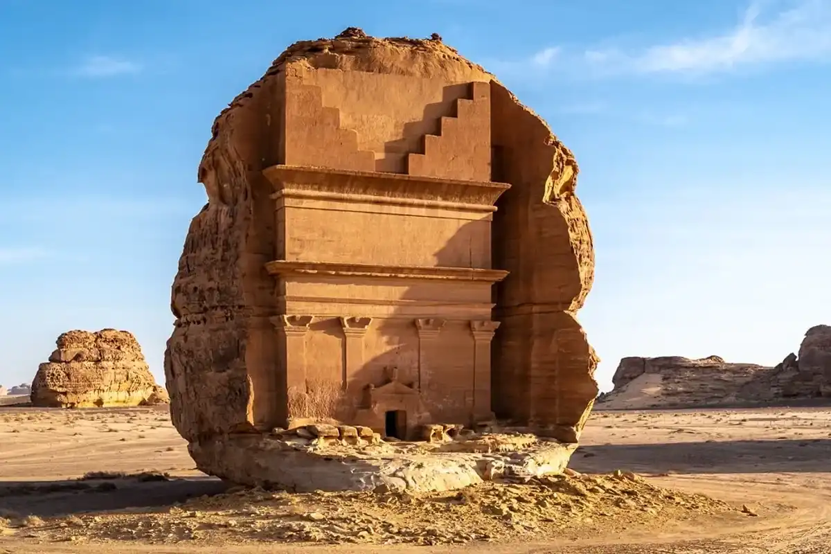 Hegra\u2019s largest tomb, that of Lihyan Son of Kuza, sometimes called Qasr al-Farid.