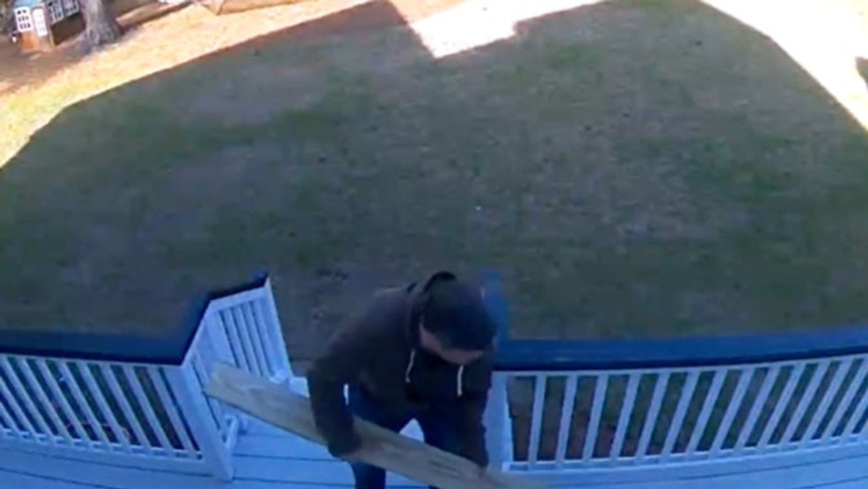 <p>His home improvement bid got off to a promising start, but then...</p>