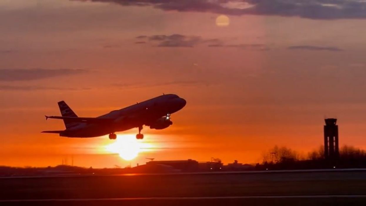 TikTokers just discovered 'plane balancing' – and flyers are shook
