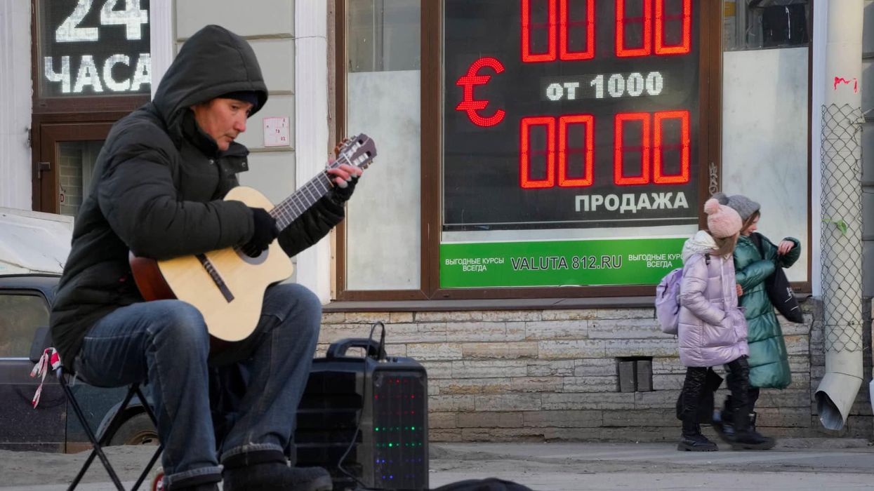 Graph shows how sanctions against Russia have more than doubled since the war began