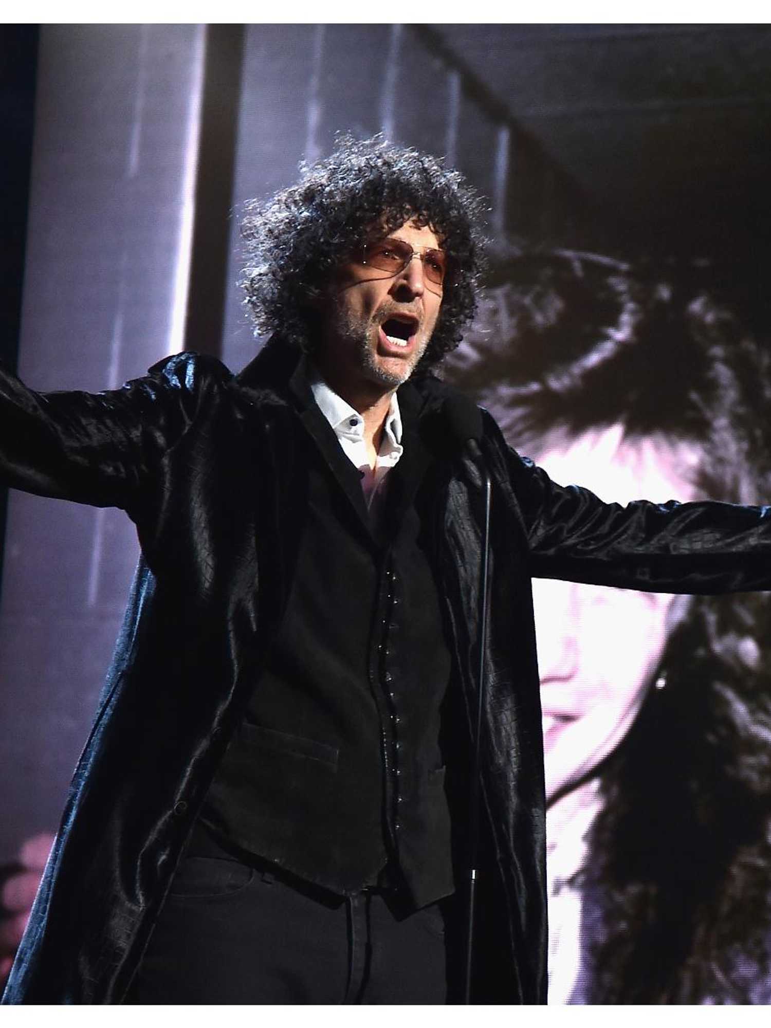 Howard Stern mocks Taylor Swift fans over Ticketmaster meltdown