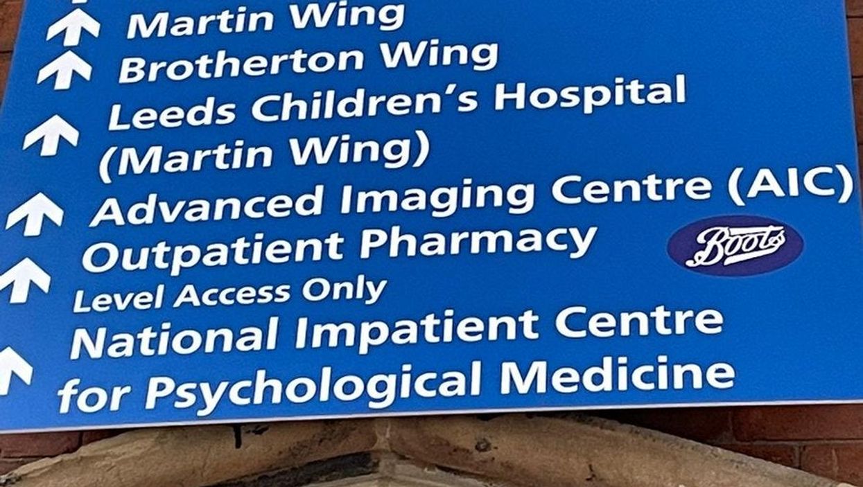 Leeds hospital to change signage after hilarious spelling error