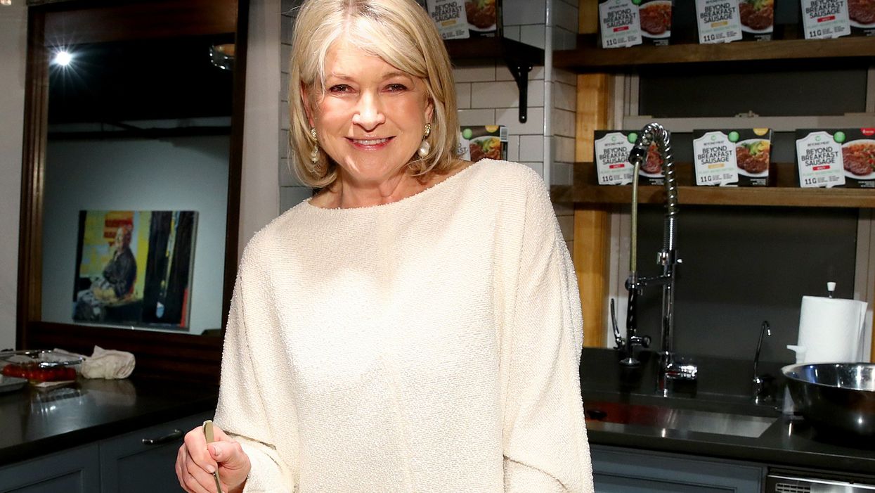 Martha Stewart changed the colors of some of her Emmy Awards: ‘Cuter in silver’