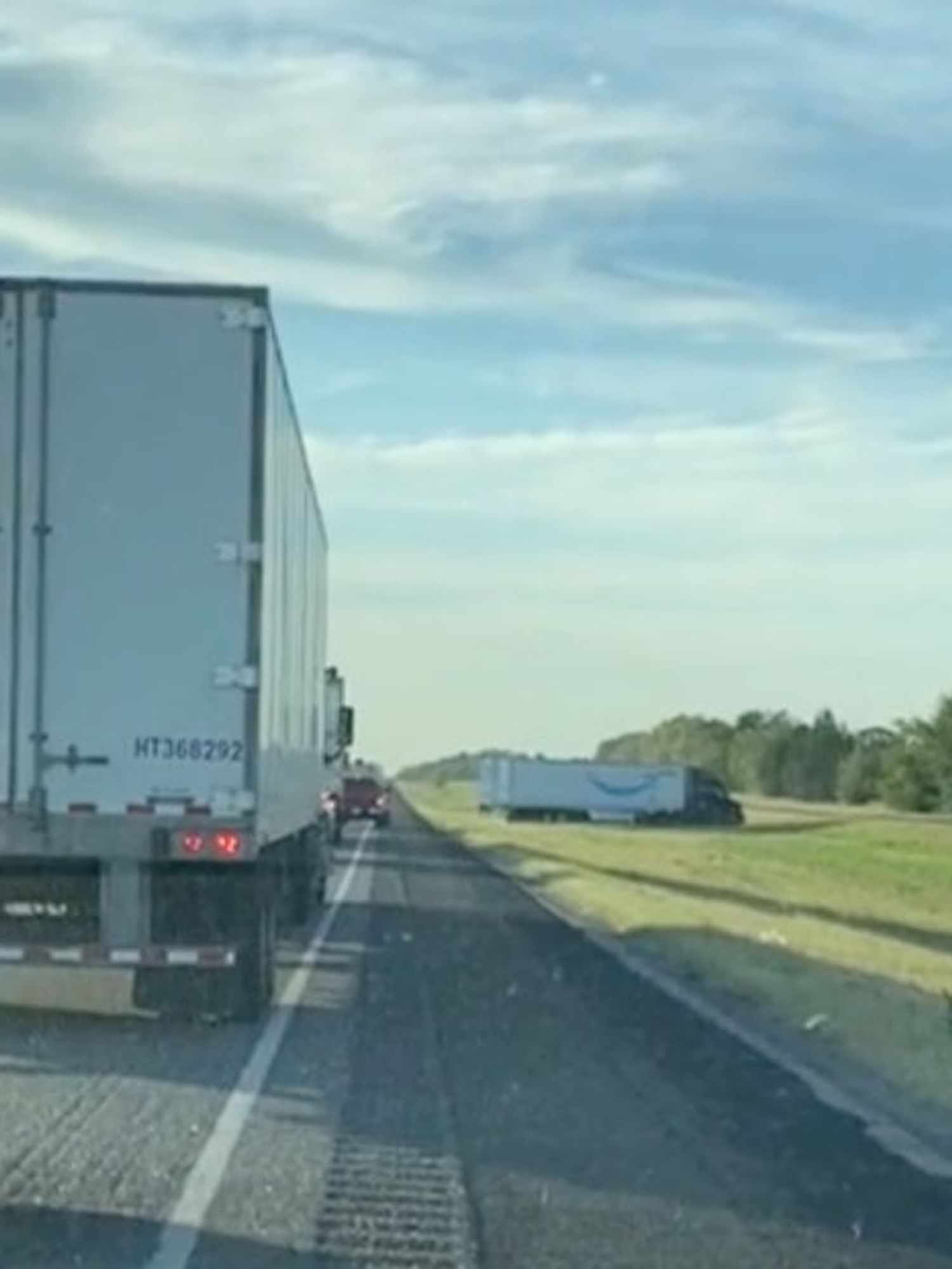 Viral Tiktok Showing Amazon Truck Driving Off Highway To Avoid Traffic Jam Sparks Criticism Indy100 Viral Tiktok Showing Amazon Truck Driving Off Highway To Avoid Traffic Jam Sparks Criticism Indy100