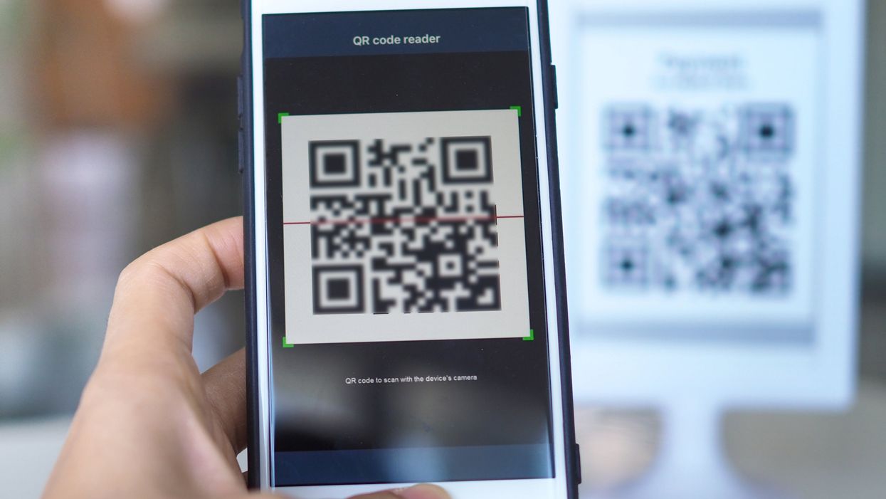 Guy gets QR code tattoo on his arm to prove he’s Covid-free