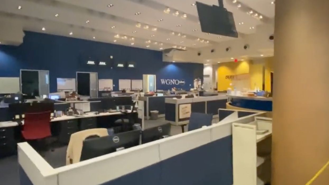 Local news team forced to flee as Hurricane Ida blows the roof of their building