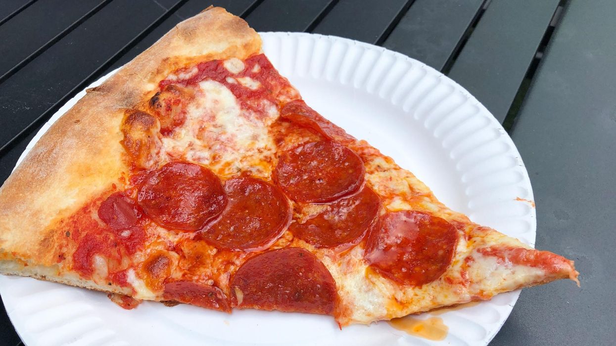 How a picture of pizza made people think twice about their school teachers
