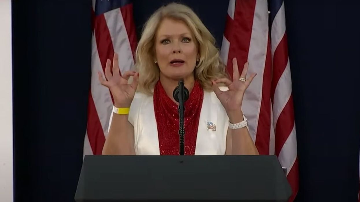 People think this Trump rally host did a 'white power sign’ while introducing his Mount Rushmore speech
