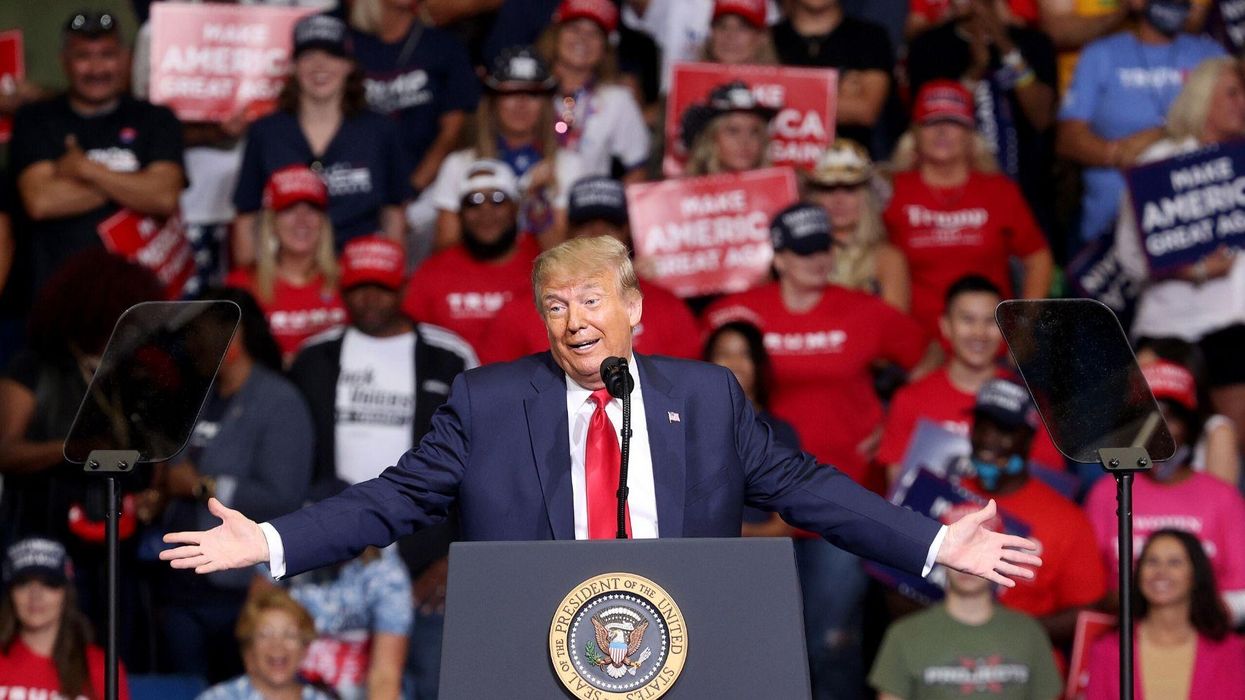 Trump campaign accused of removing social distancing signs at Tulsa rally