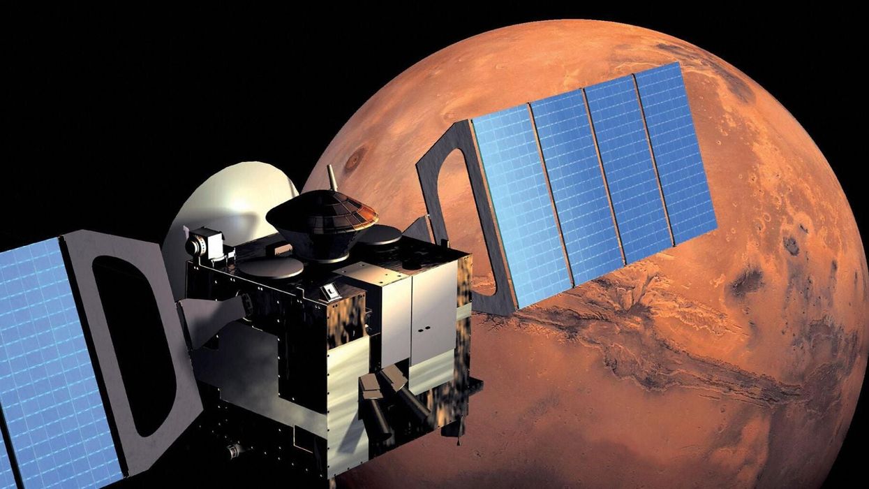 An eerie green glow appeared around Mars and scientists have just worked out why