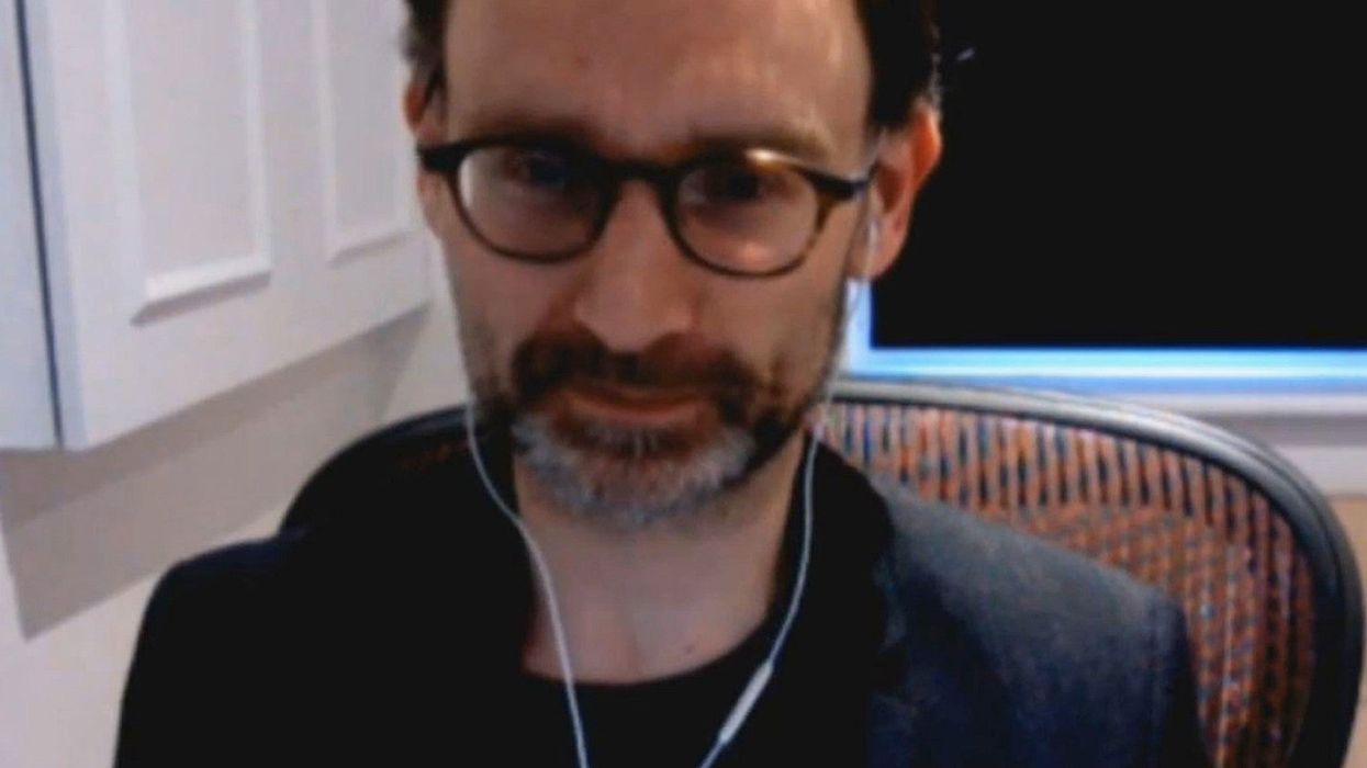 A key government adviser on coronavirus has quit after meeting his 'lover' during lockdown and people have thoughts