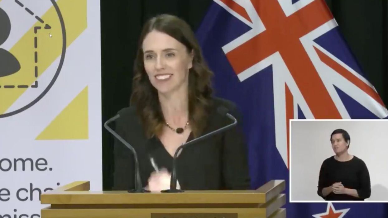 Jacinda Ardern praised for 'incredible' response to reporter who forgot his question on live TV