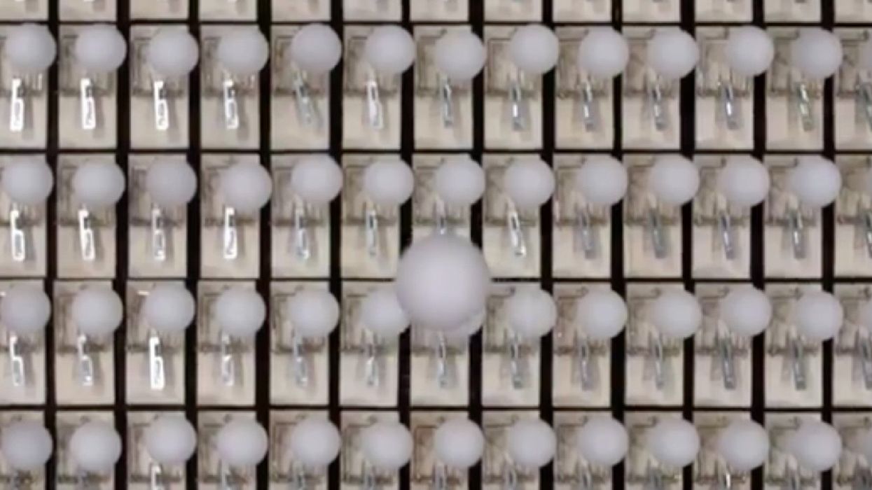 Advert explains perfectly how social distancing will keep everyone safe