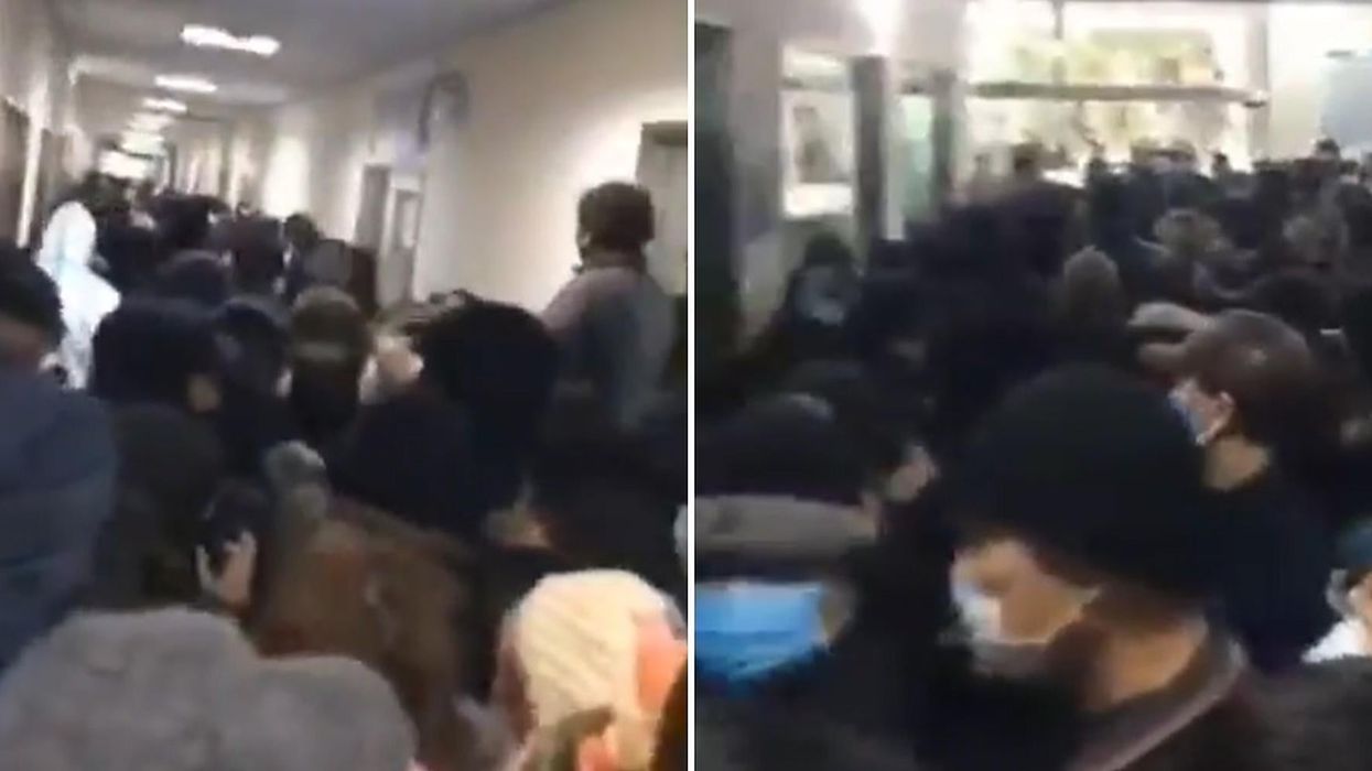 Panicked crowds cram into Wuhan hospital amid coronavirus outbreak