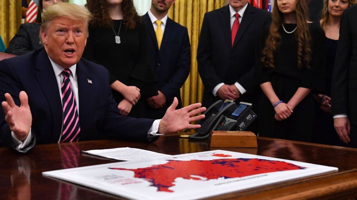 Trump has an inaccurate election map on his desk to 'make him feel better'