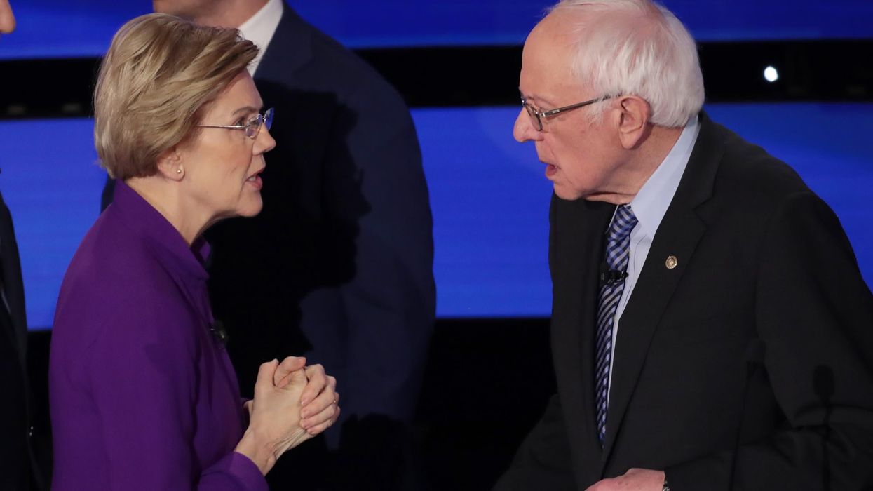 Did Elizabeth Warren really snub Bernie Sanders' handshake? Here's our frame-by-frame verdict
