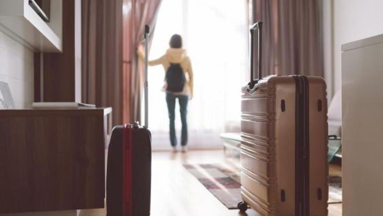 People share their best hotel hacks after man shows curtain trick