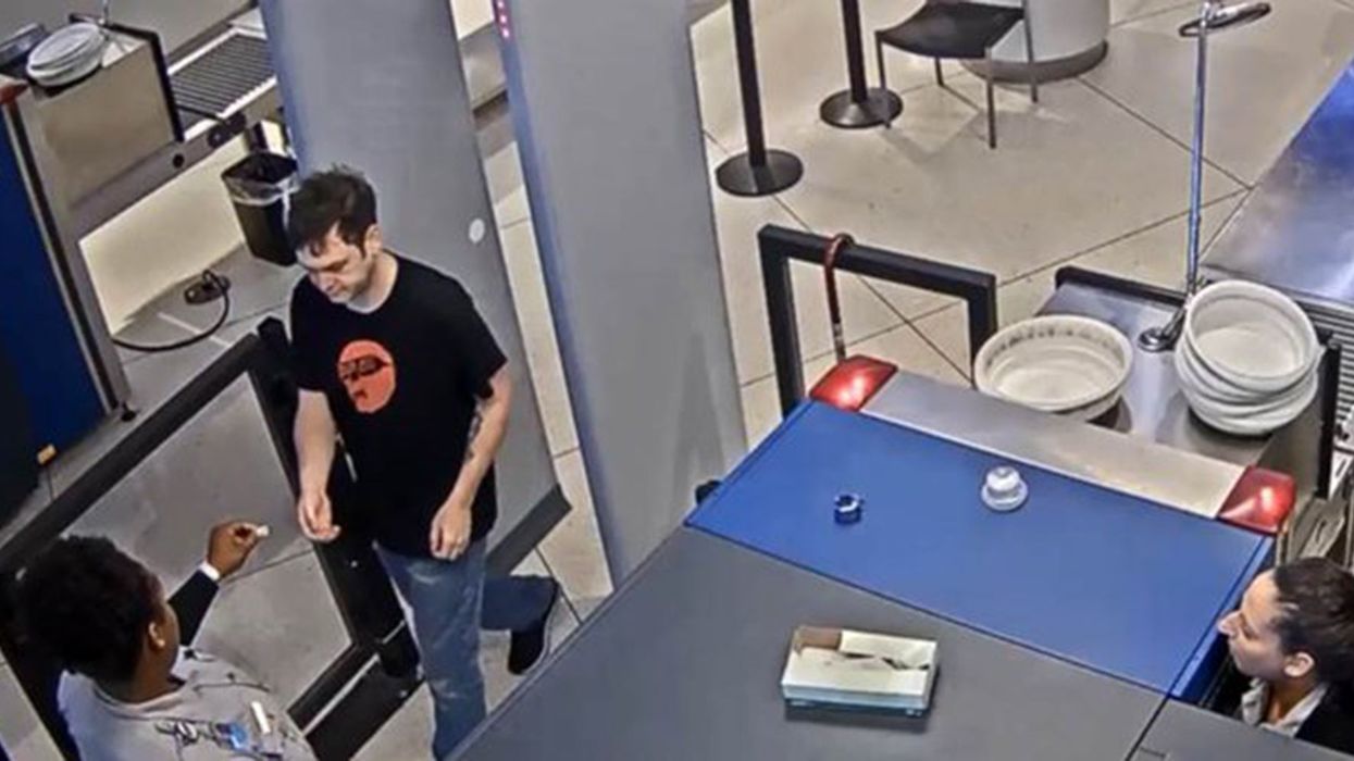 Airport worker fired for slipping 'you ugly' note to passenger