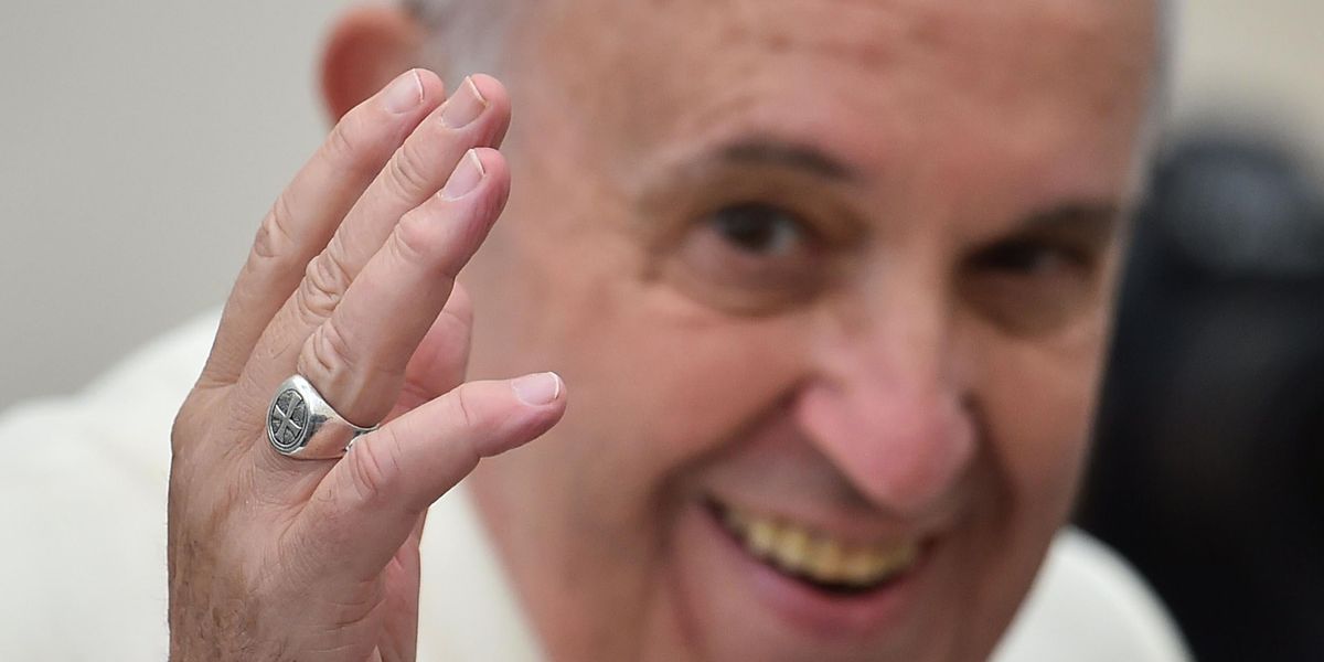 Кольцо рыбака папы римского фото Кольцо рыбака папы римского фото