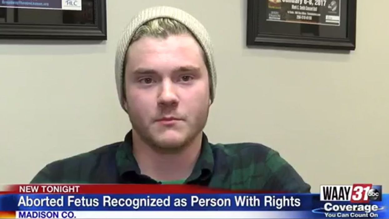 A court in Alabama allows father of unborn fetus to sue abortion clinic