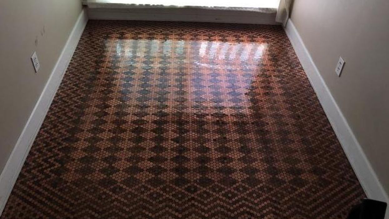 Someone tiled their floor with 13,000 pennies and people are very confused