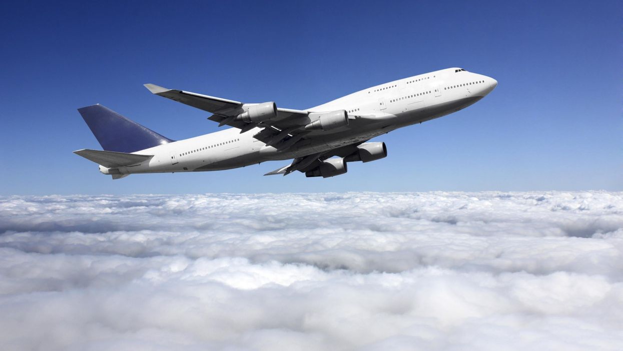 This airline removed a man from one of its flights for calling a stewardess 'sexy'