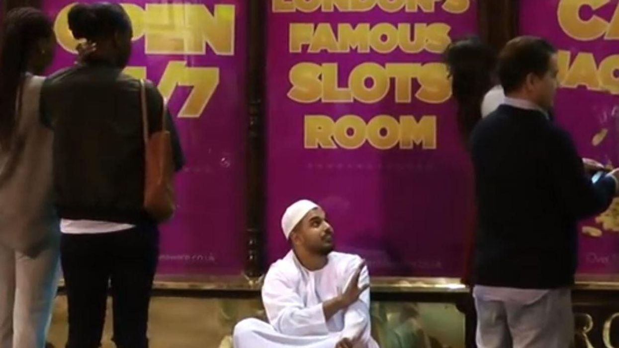 This 'Homeless' Muslim man received an amazing response from strangers