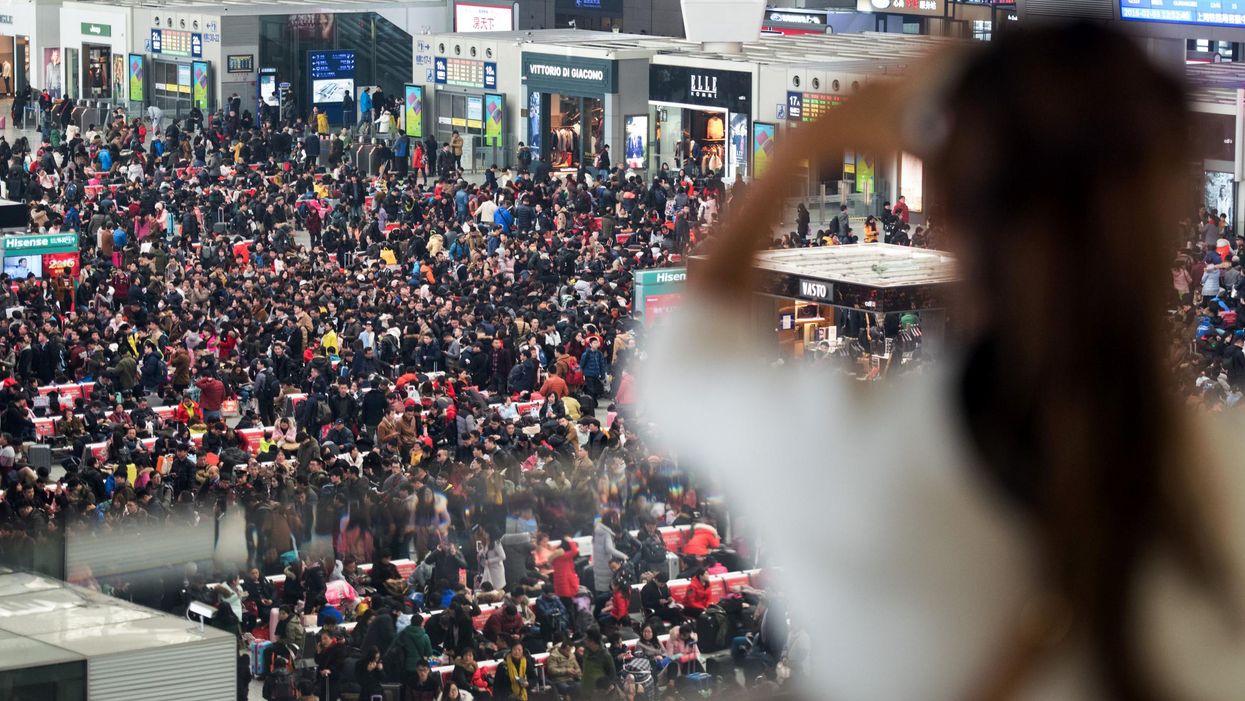 12 uncomfortably full images that reveal how crowded China is