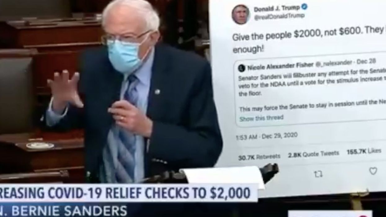 Bernie Sanders uses giant printouts of Trump tweets to point out Republican hypocrisy