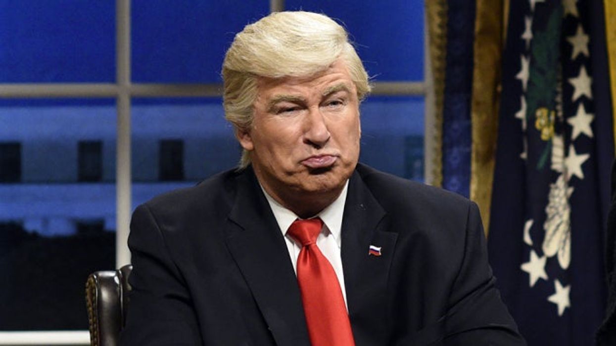 Alec Baldwin hilariously parodies Trump one last time in final ‘farewell address’