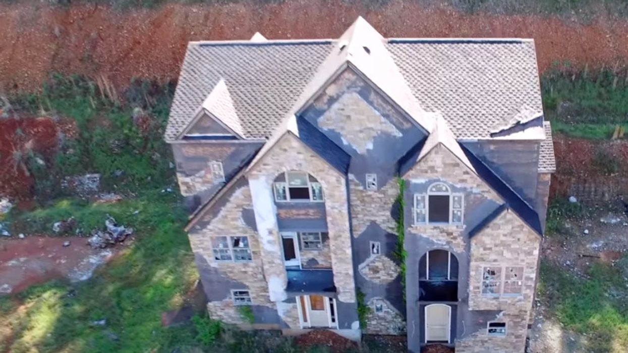 Inside billion-dollar ghost town that sheriff is urging people to avoid