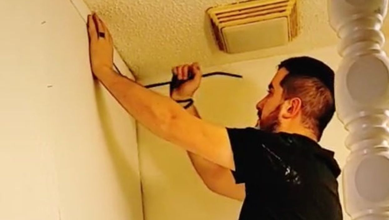 Couple discovers entire hidden bathroom while renovating their house