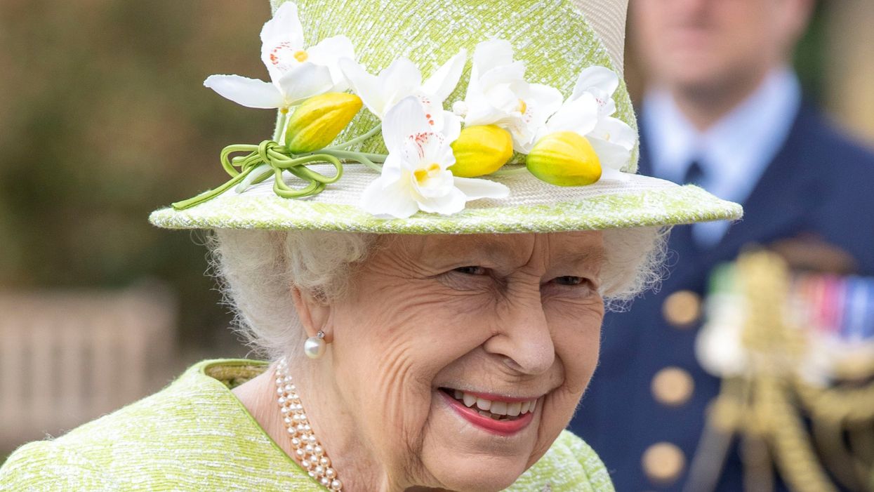 Even the Queen’s being used for pro-Trump propaganda as doctored MAGA image appears on bus