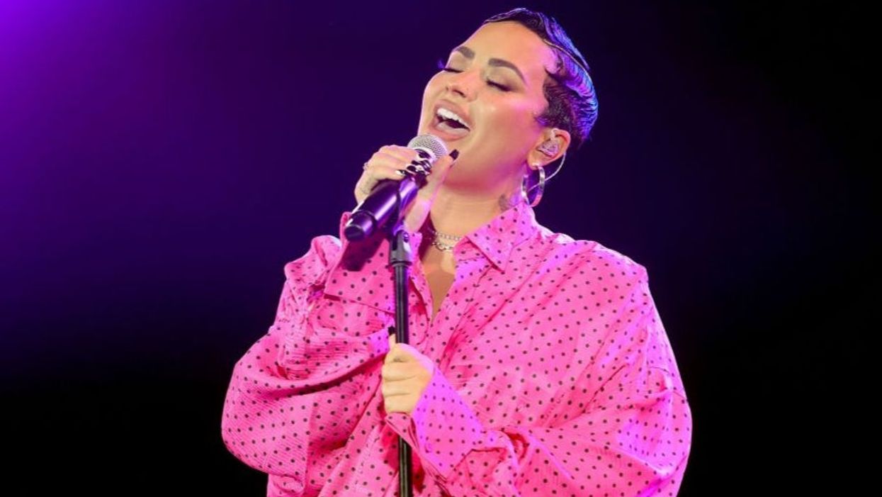 Twitter reacts with love and pride as Demi Lovato announces they are non-binary