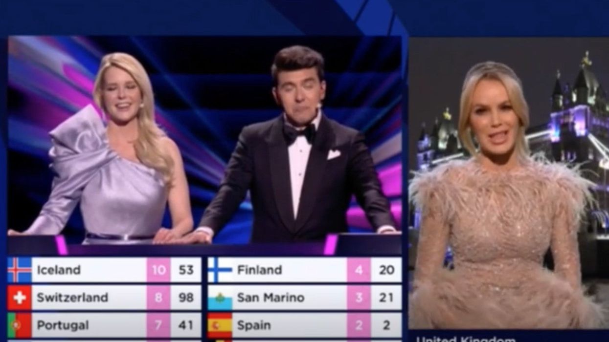 Amanda Holden leaves viewers cringing after awkward Eurovision joke