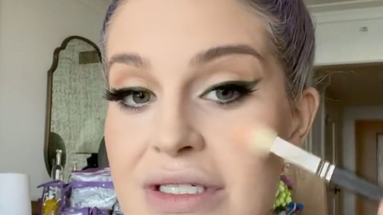 Kelly Osbourne hits back at trolls who say her body transformation is due to plastic surgery