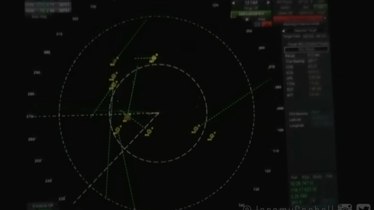 Radar footage shows 160mph UFOs swarming US Navy ship, filmmaker claims